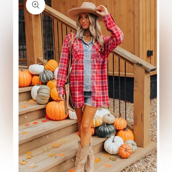 Cool Weather Inclined Plaid Top 🎃 - Picture 1 of 6